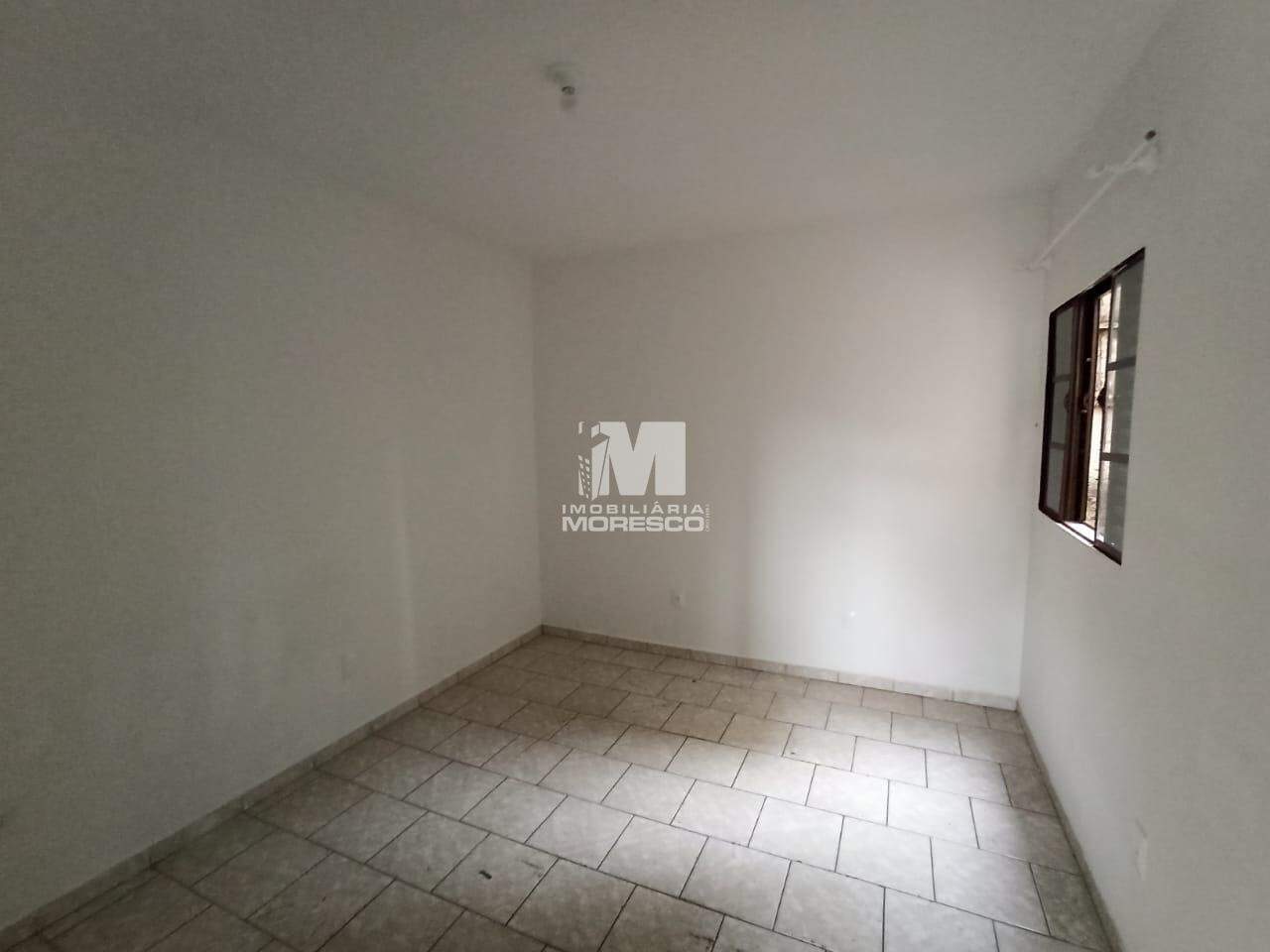 Kitnet para aluguel no bairro Centro: 